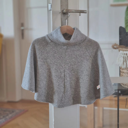 Kindercape grau