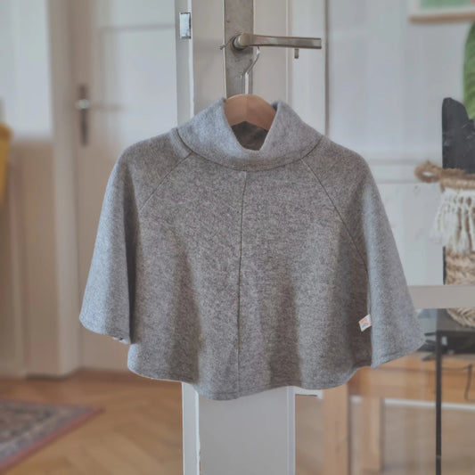 Kindercape grau